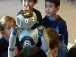 (ویدئو) تعامل با ربات ها در مهدکودک