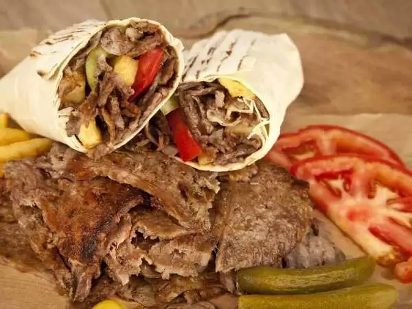 (ویدئو) طرز تهیه یک غذای ترکی که محبوب ترین غذای اروپا در یورو 2024 شد