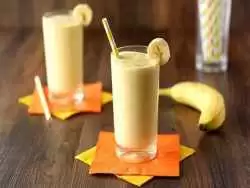 طرز تهیه میلک شیک هلو و موز