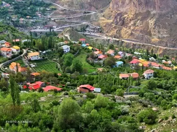 (ویدئو) چرا نام این روستا گیلاس شد؟ /کسی گذشته را به یاد نمی آورد