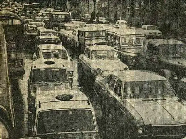 (عکس) سفر به تهران قدیم؛ پرتصادف ترین خیابان تهران را بشناسید!