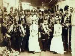 ( عکس) تصویر مظفرالدین شاه روی یک کارت پستال فرانسوی