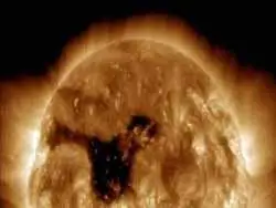 ( عکس) خورشید ترک خورد!