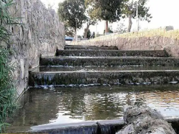 (عکس) سیستم پخش آب هزار ساله در سمنان