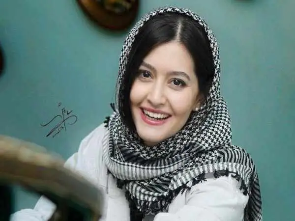 (عکس) سفر در زمان؛ چهرۀ «پردیس احمدیه» در اولین فیلم سینمایی اش در 14 سالگی