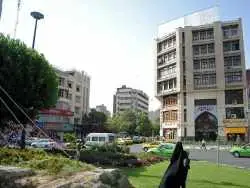 (عکس) سفر به ایران قدیم؛ سربازها دو طرف خیابان فردوسی؛ یک قرن قبل