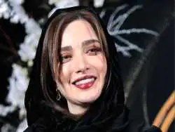 (عکس) سفر در زمان؛ «بهنوش طباطبایی» با چادر گل گلی در کنار «عباس کیارستمی»؛ 9 سال قبل
