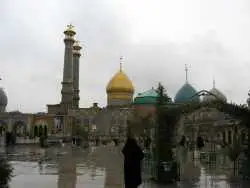 (عکس) سفر به ایران قدیم؛ صحن حرم «شاه عبدالعظیم»؛ یک قرن قبل