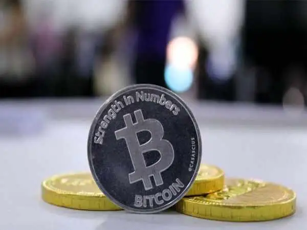 شوک فدرال رزرو به رمزارزها؛ بیت کوین و اتریوم سقوط کردند