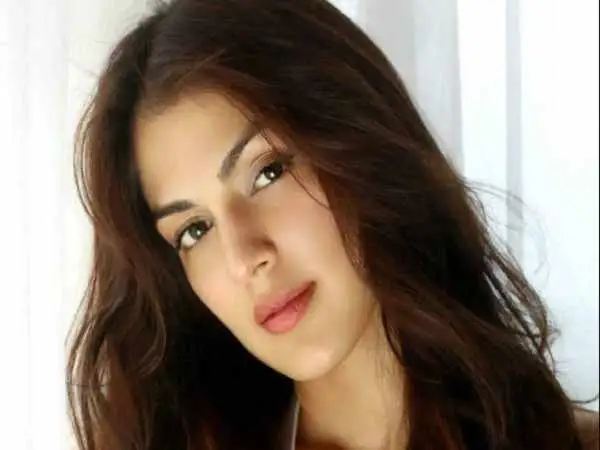 تصاویر؛ عکس های  شخصی، زندگی خصوصی و بیوگرافی ریا چاکرابورتی