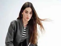 تصاویر؛ زندگی خصوصی و بیوگرافی سیمای بارلاس