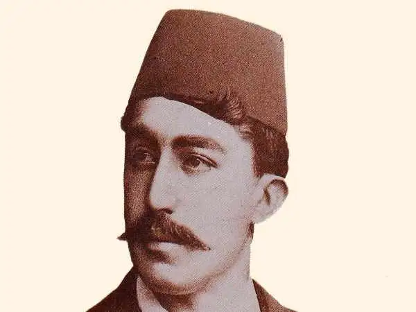 عکس؛ سفر در زمان؛ «اعتصام السلطنه، نوه ناصرالدین شاه و فرزندان اش»؛ دهه 1270