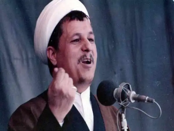 عکس؛ سفر در تاریخ؛ «هاشمی رفسنجانی و بهشتی در کنار بنی صدر»؛ سال 59