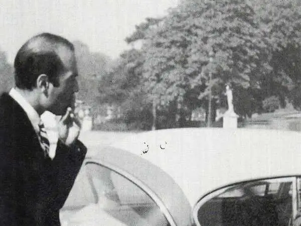 عکس؛ سفر در زمان؛ «دکتر شریعتی در کنار همکلاسی ها و استادهایش»؛ سال 1337