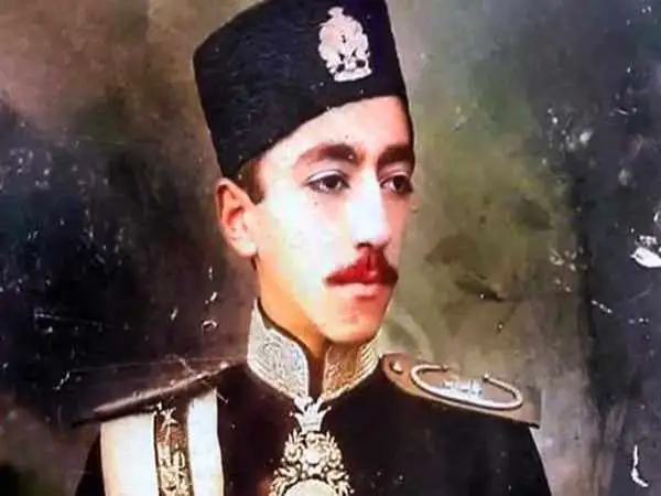 عکس؛ سفر در زمان؛ «زنان مطرب و لباسدار حرم سرای ولیعهدِ احمدشاه»؛ دهه 1290