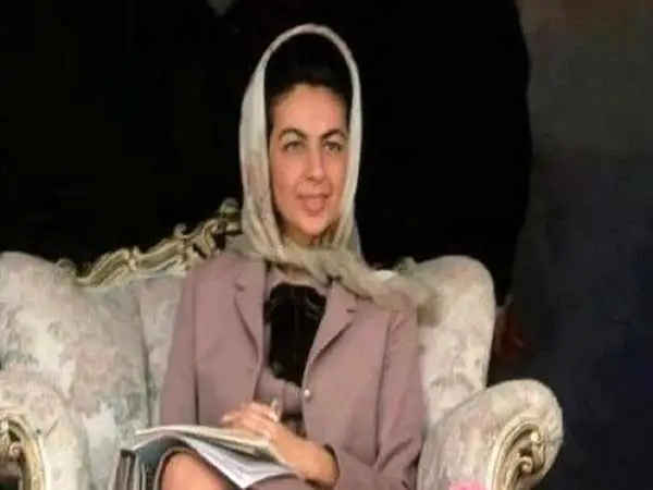 عکس؛ سفر در زمان؛ ‏«بلقیس، دختر پادشاه افغانستان در فرودگاه مهرآباد»؛ سال 49