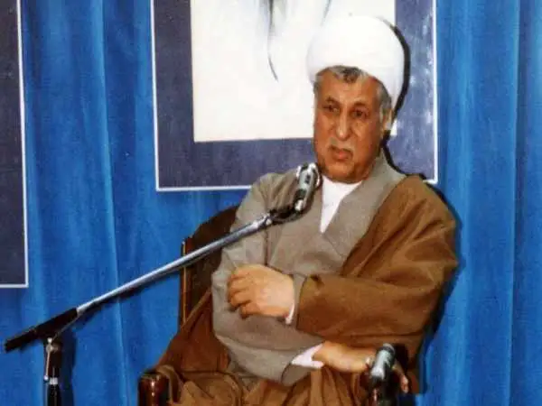 عکس؛ سفر به تاریخ؛ «هاشمی رفسنجانی در بازدید از یک پایگاه  نظامی»؛ دهه 70