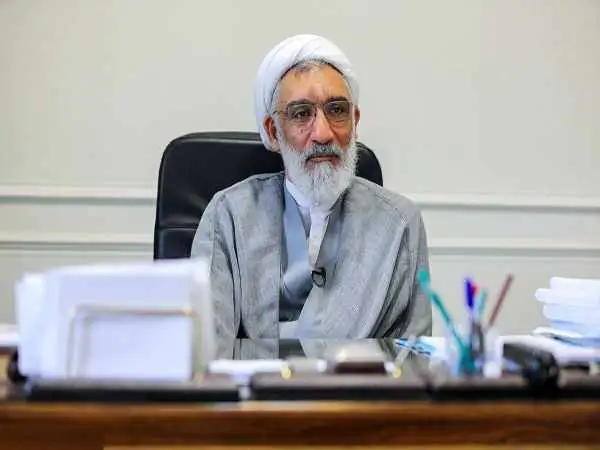 عکس؛ سفر در زمان؛ «مصطفی پورمحمدی در میان نخلستان های خوزستان و در جبهه»؛ دهه 60
