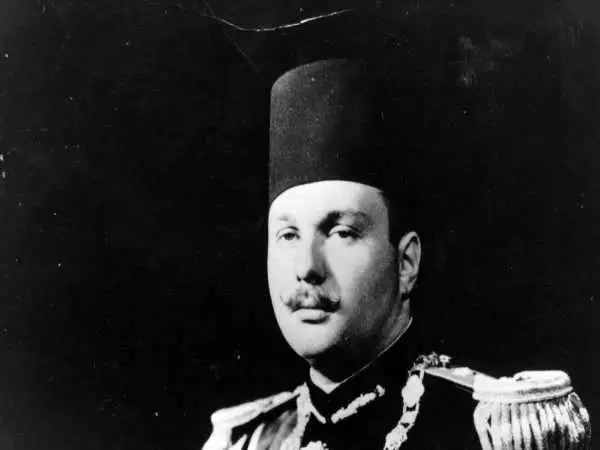 عکس؛ سفر در زمان؛ «ملک فاروق، پادشاه مصر و برادر فوزیه بعد شکار»؛ دهه 1320