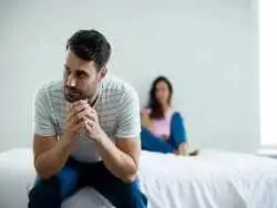 جدایی برای مردان دردناک تر است یا زنان؟ محققان پاسخ می دهند