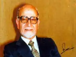 عکس؛ سفر در تاریخ؛ «مهدی بازرگان در کنار سیدمحمود طالقانی در حیاط زندان قصر»؛ دهه 40