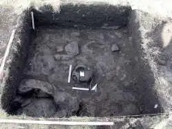 ابزارهای فلزی بعد از 3 هزار سال از دل یک تپۀ آتشفشانی بیرون آمدند