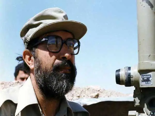 عکس؛ سفر در زمان؛ «شهید چمران و فرزندش در دوران اقامت در آمریکا»؛ دهه 50