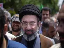 ببینید؛ سفر به تاریخ؛ فیلمی از حضور «سید مجتبی خامنه ای» در دوران نوجوانی در جبهه