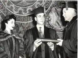 عکس؛ سفر در زمان؛ «محمدرضا پهلوی و همسر دوم اش ثریا در کربلا»؛ دهه 30