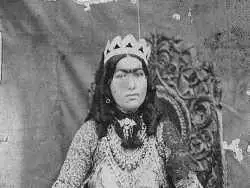 عکس؛ سفر به عصر قاجار؛ «انیس الدوله، سوگلی سبیل دار ناصرالدین شاه»؛ دهه 1250