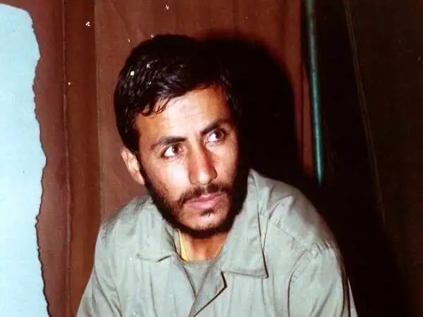 عکس؛ سفر به تاریخ؛ چهرۀ متفاوت «شهید همت» قبل از انقلاب در اوایل جوانی