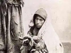 تصاویر؛ سفر به عصر قاجار؛ از «زنانِ گدا» تا «منظرۀ متفاوت قُلهک»