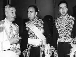 سفر در تاریخ؛ یادداشت های علم، جمعه 15 اردیبهشت 1351