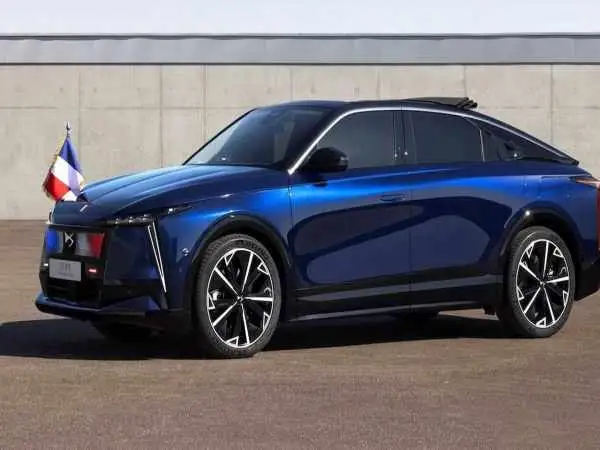 تصاویر؛ دی اس n°8 برقی، خودروی جدید رئیس جمهور فرانسه