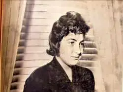 عکس؛ سفر در زمان؛ «شهناز پهلوی» در حال بسکتبال بازی کردن در 28 سالگی؛ سال 47