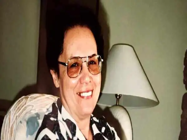 عکس؛ سفر در تاریخ؛ فرنگیس شاهرخ؛ بنیانگذار سازمان صنایع دستی