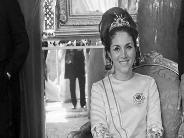 عکس؛ سفر در زمان؛ «فاطمه پهلوی در روز مادر شدن اش در زوریخ»؛ سال 1335