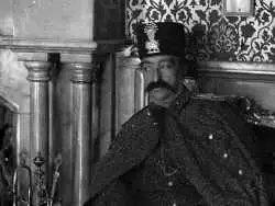 عکس؛ سفر به تاریخ؛ عکس یادگاری، زن ها، دخترها و کنیزهای ناصرالدین شاه در کاخ نوساز