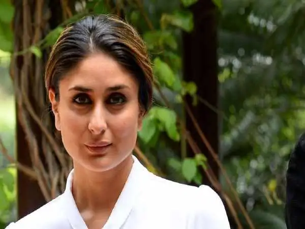 عکس؛ سفر در زمان؛ تیپ و چهره خاص «کارینا کاپور» در 23 سالگی؛ سال 1382