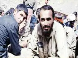 عکس؛ سفر در زمان؛ «شهید خرازی در کنار محسن رضایی» در یکی از مقرهای فرماندهی سپاه؛ دهه 60
