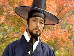 عکس؛ سفر در زمان؛ «بازیگر نقش افسر مین جانگو در سریال جواهری در قصر» در 34 سالگی؛ سال 1384