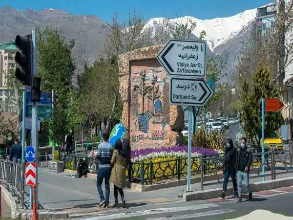 عکس؛ سفر در زمان؛ شکل و شمایل «میدان تجریش» در سال 1356