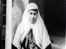 عکس؛ سفر در تاریخ؛ «چرکسی و باغبان باشی، دو زن صیغه ای ناصرالدین شاه»؛ دهه 1250