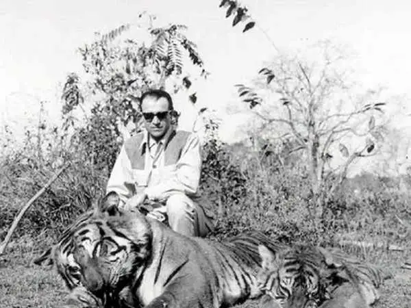 عکس؛ سفر در تاریخ؛ شاهزاده شکارچی در آفریقا