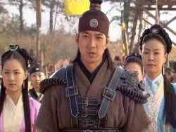 عکس؛ سفر در زمان؛ «بازیگر نقش جومونگ» در کنار 3 پسرش؛ سال 1396