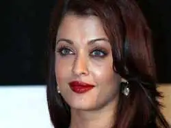 عکس؛ سفر در زمان؛ «آیشواریا رای در کنار پسر مشهور آمیتا باچان»؛ سال 1386