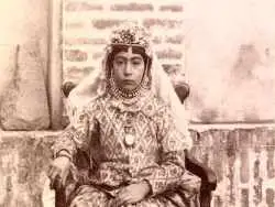 عکس؛ سفر به تاریخ؛ چهرۀ «خانم افخم، نوۀ امام جمعۀ تهران» در دوران ناصرالدین شاه