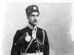 عکس؛ سفر در تاریخ؛ «رضاخان و محمدرضا پهلوی در کنار چادر عشایر»؛ دهه 1310