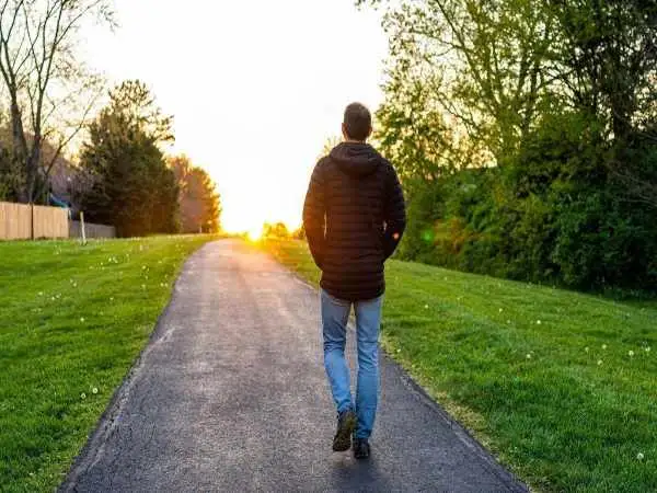 10 هزار قدم پیاده روی؛ از کمپین بازاریابی ژاپنی تا ذهنی که تیز می شود