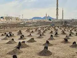 عکس؛ سفر به تاریخ؛ مرقد مطهر «امام حسن، امام سجاد، امام باقر و امام صادق علیهم السلام» در بقیع؛ 118 سال قبل